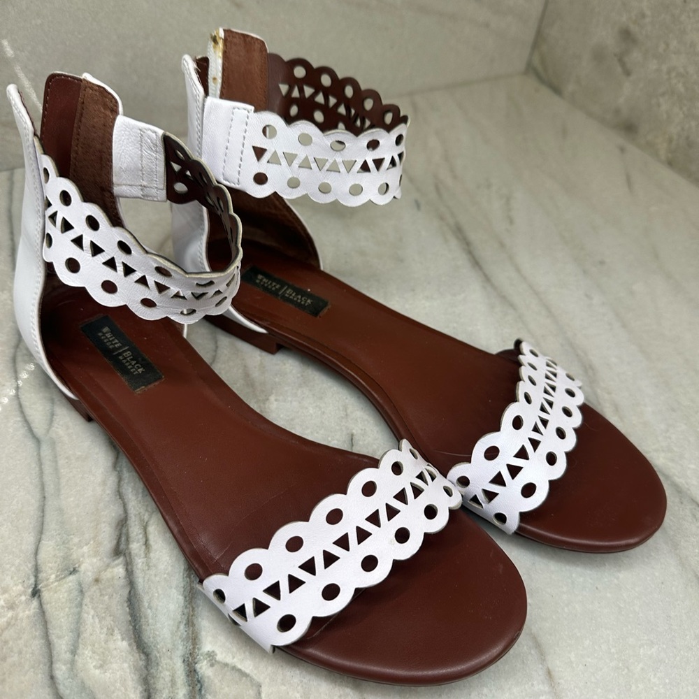White House Black Market White and Brown Sandals with Cutout Design